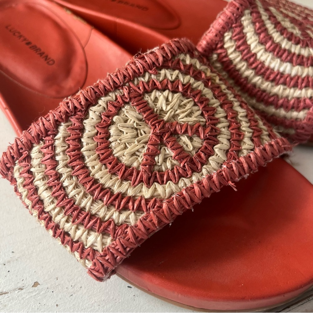 Lucky Brand Pepperika Coral and Cream Woven Peace Slide Sandals - Picture 4 of 4